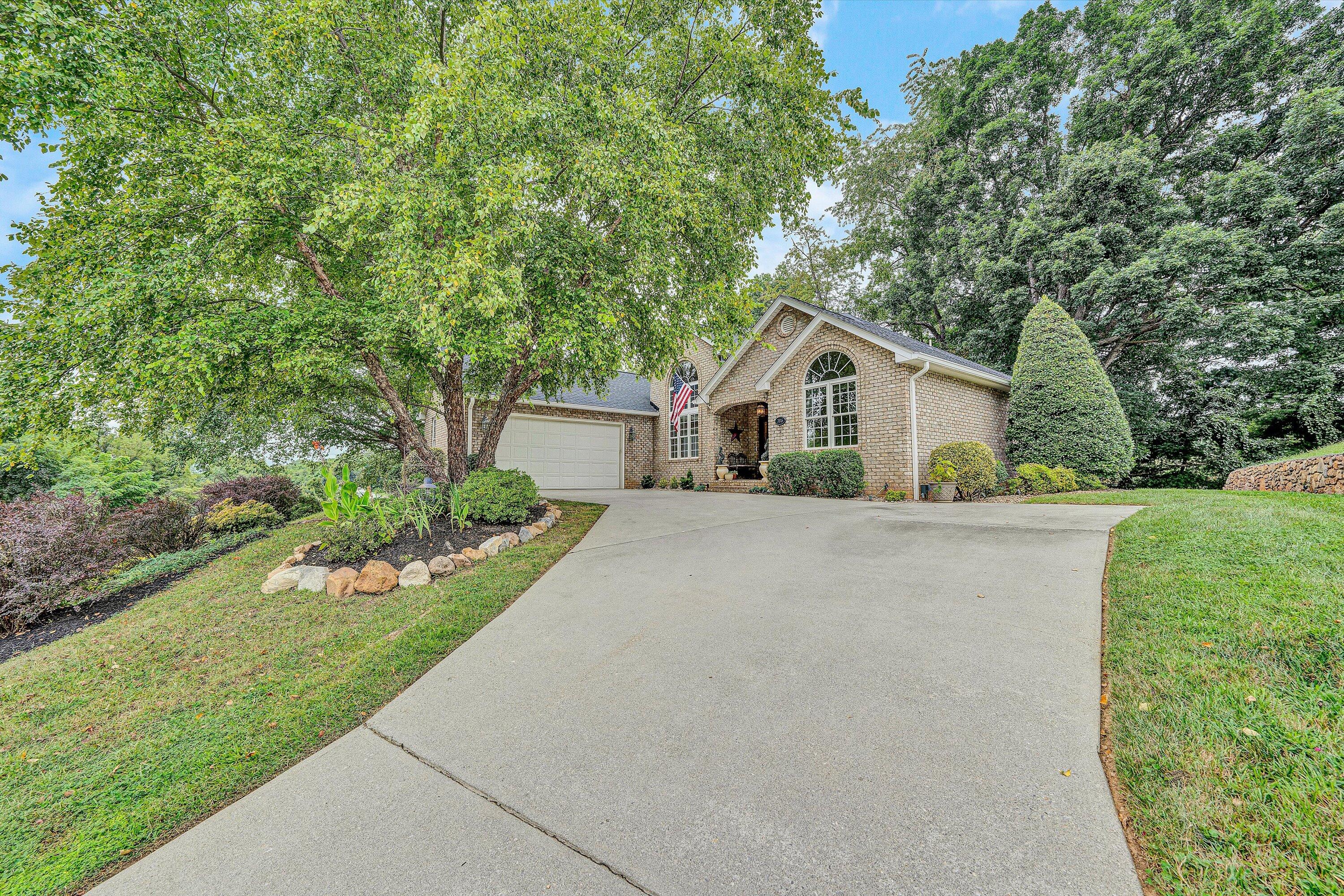 3816 Rte 3004 Roanoke, VA 24012 - Photo 2 of 62 02-DSC00184