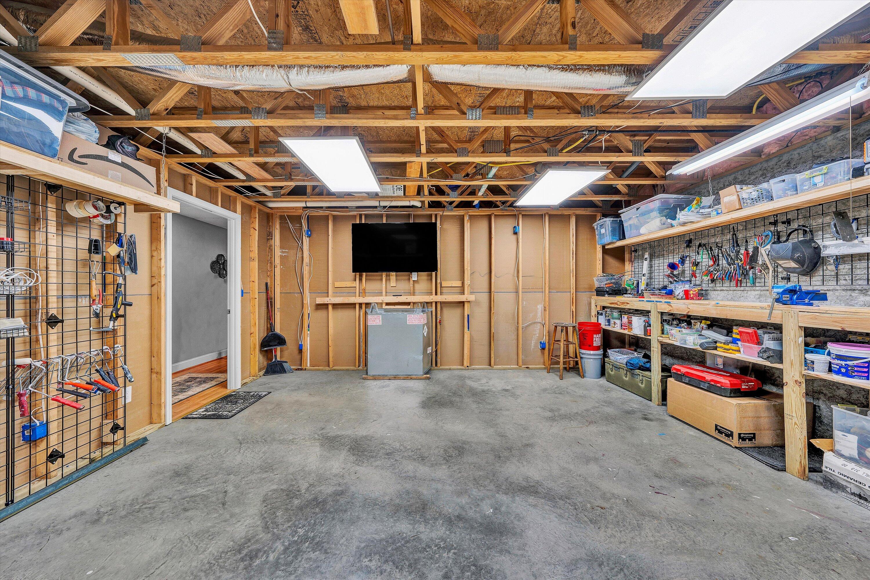 3816 Rte 3004 Roanoke, VA 24012 - Photo 49 of 62 49-DSC00130