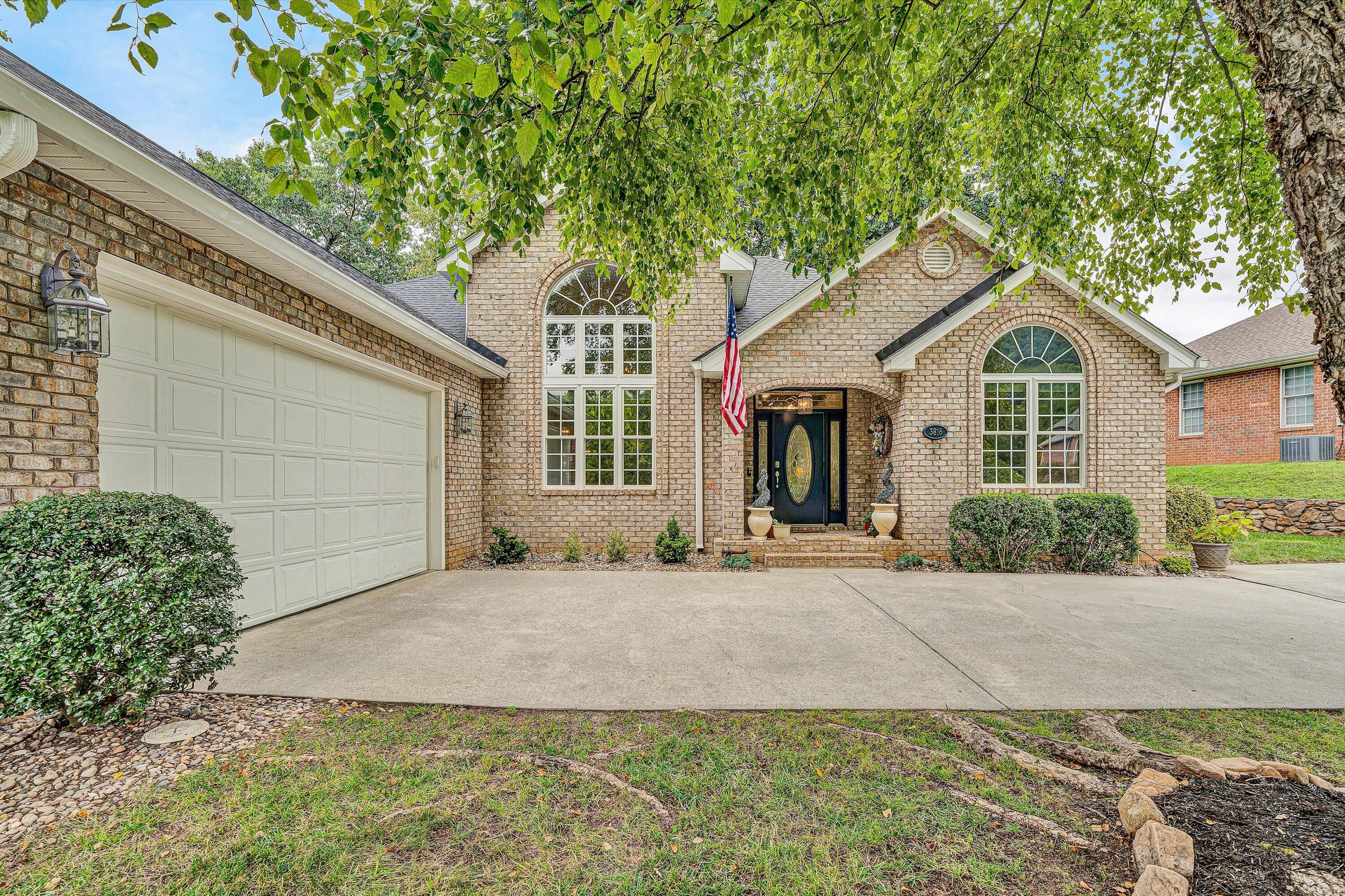 3816 Rte 3004 Roanoke, VA 24012 - Photo 5 of 62 05-DSC00181