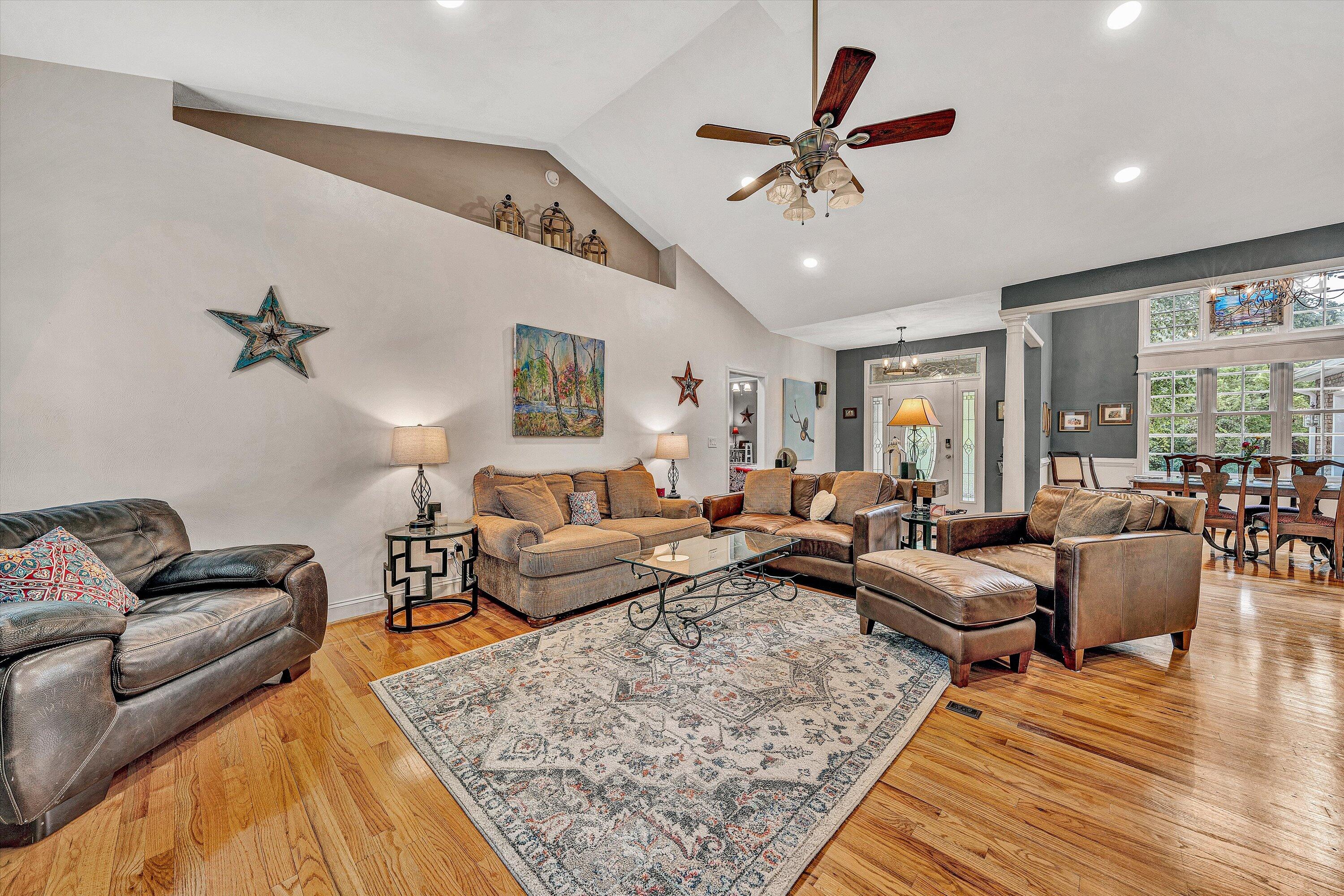 3816 Rte 3004 Roanoke, VA 24012 - Photo 8 of 62 08-DSC00010