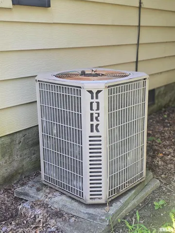 $105,000 | 419 North 21st Street, Herrin, IL 62948