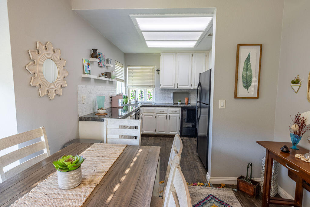 410 Ridgecrest Trail, Unit 226 Redding, CA 96003 - Photo 15 of 36 Kitchen