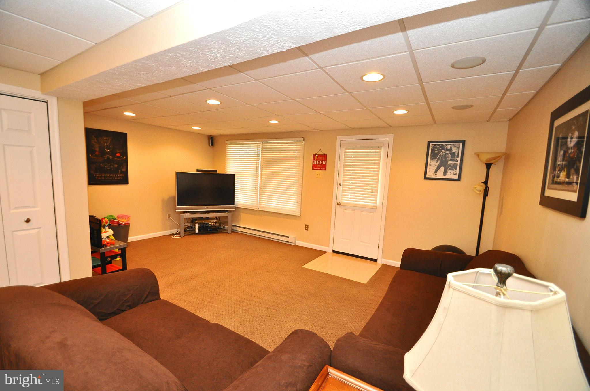 8722 Silver Hall Road Perry Hall, MD 21128 - Photo 19 of 30 Family Room