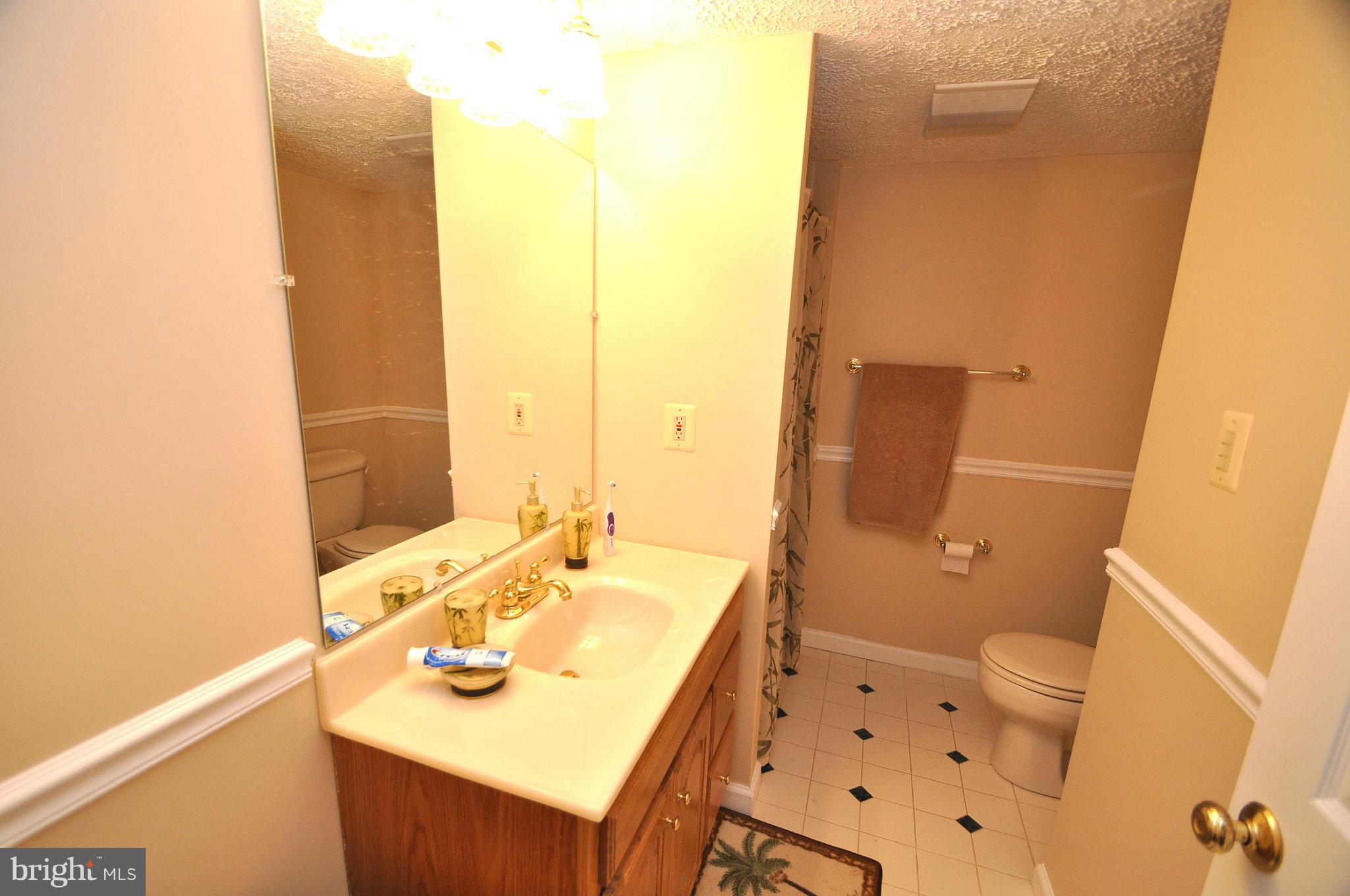 8722 Silver Hall Road Perry Hall, MD 21128 - Photo 20 of 30 Bath