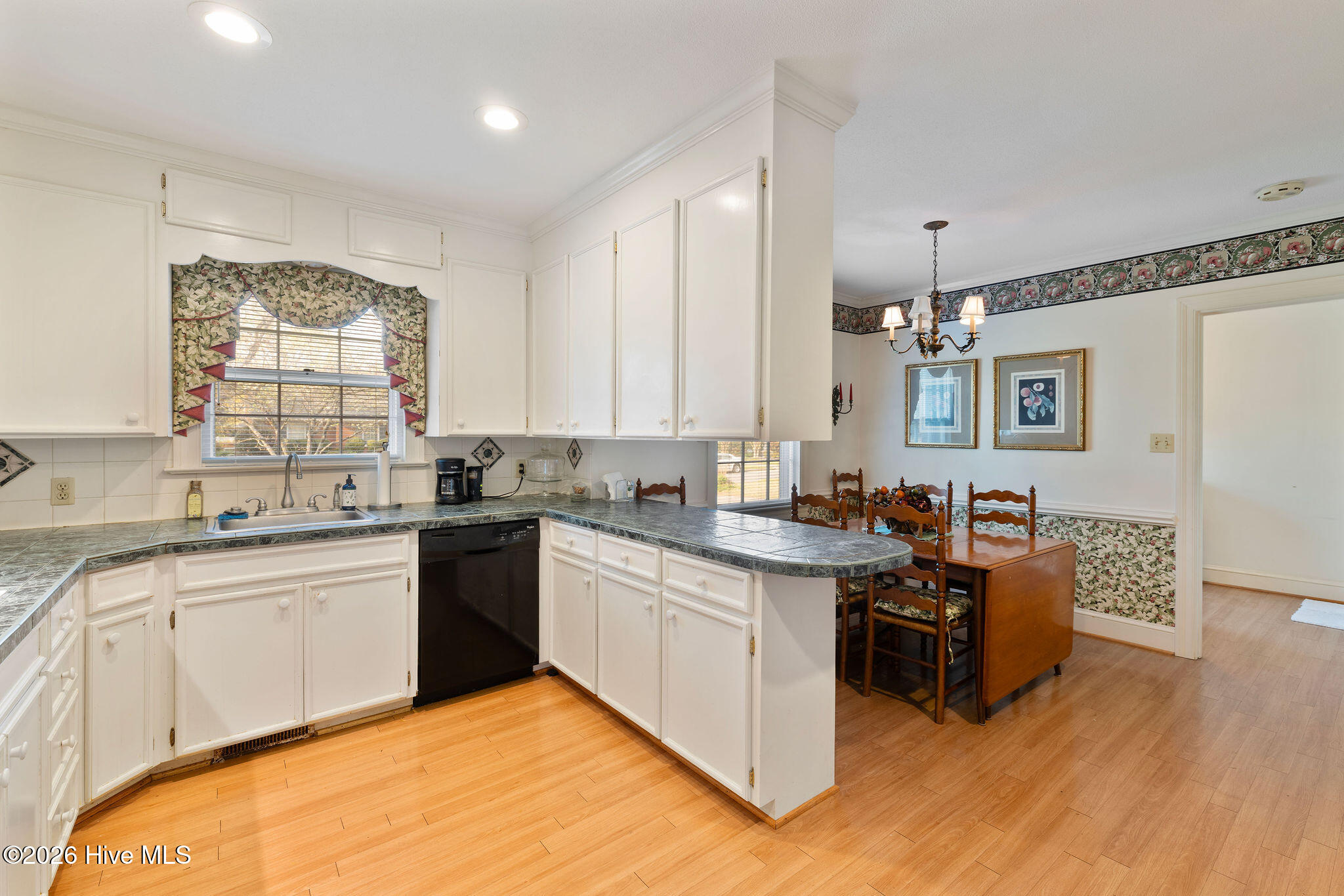1908 York Street Kinston, NC 28504 - Photo 9 of 34 5T5A4603