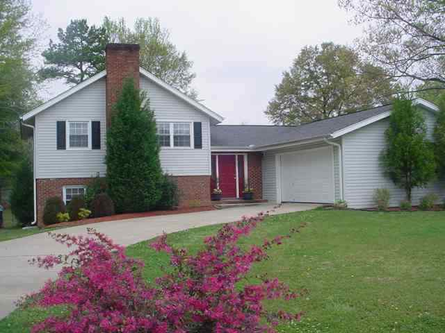 4203 Chaffee Road Spartanburg, SC 29301 - Photo 1 of 9