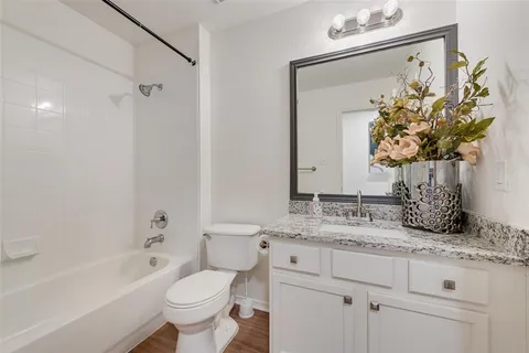 $549,999 | 723 Creekstone Drive, Cedar Hill, TX 75104