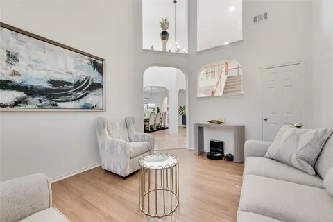 $549,999 | 723 Creekstone Drive, Cedar Hill, TX 75104