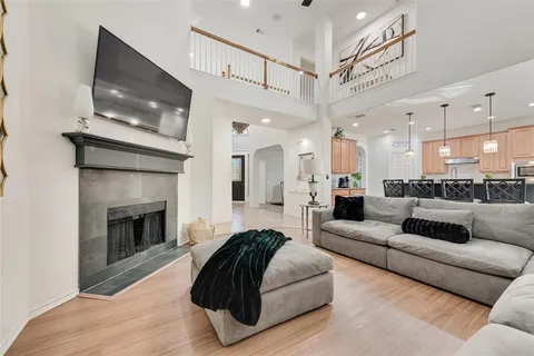 $549,999 | 723 Creekstone Drive, Cedar Hill, TX 75104