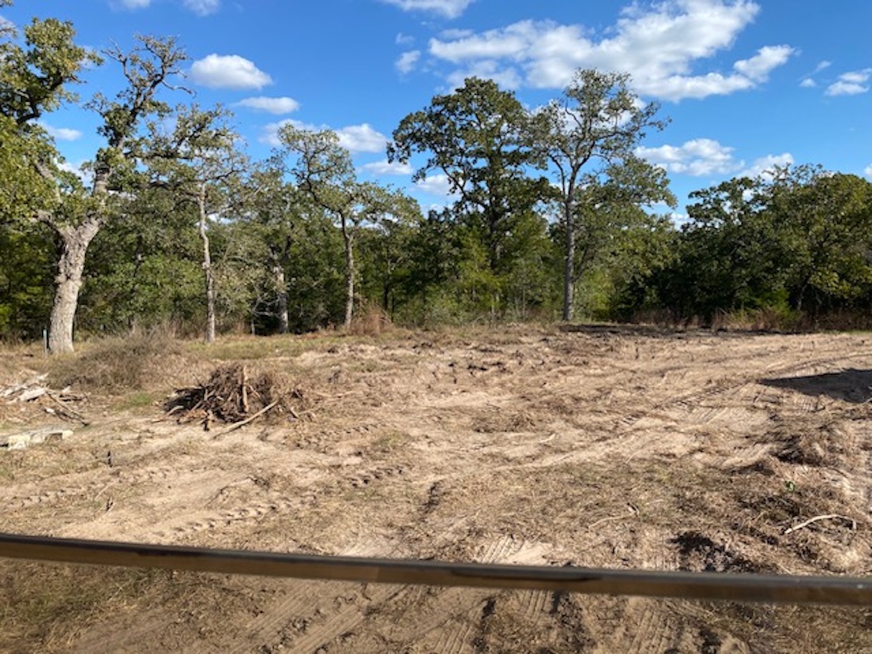 602 Oilers Drive Somerville, TX 77879 - Photo 2 of 7