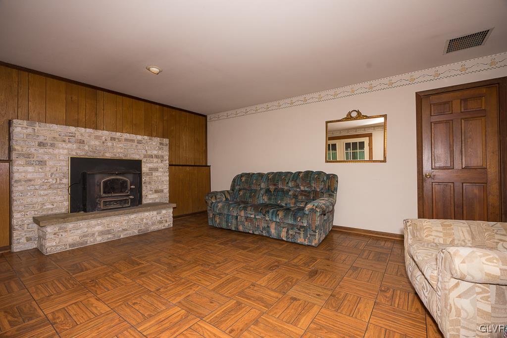 1932 Fairway Road Hellertown, PA 18055 - Photo 20 of 29 Gallery Image 20