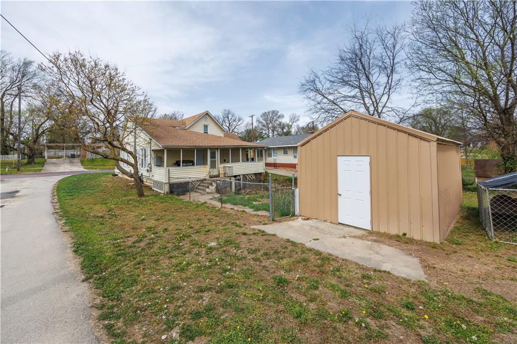 604 North 5th Street Independence, KS 67301 - Photo 27 of 34