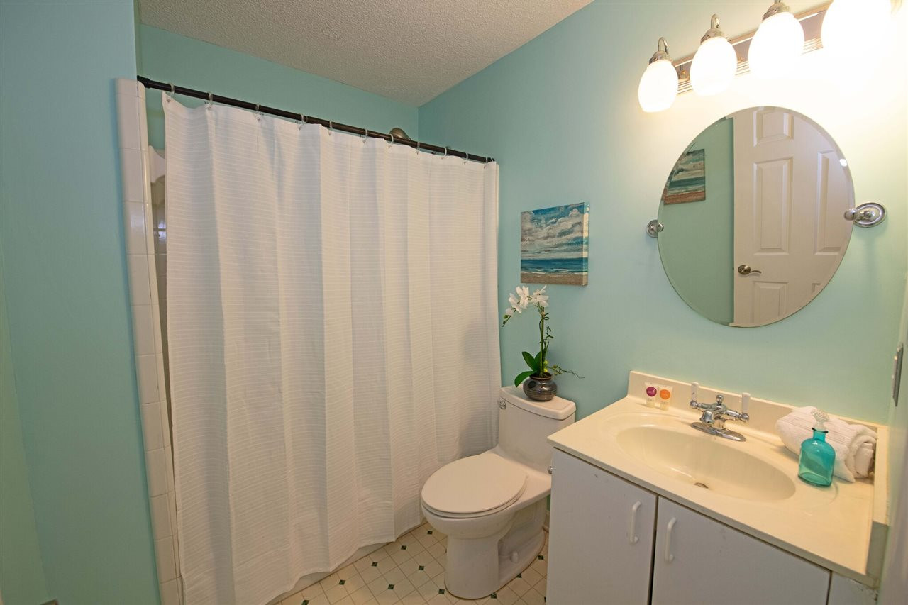 5957 Dunbarton Way Raleigh, NC 27613 - Photo 17 of 25 Bathroom