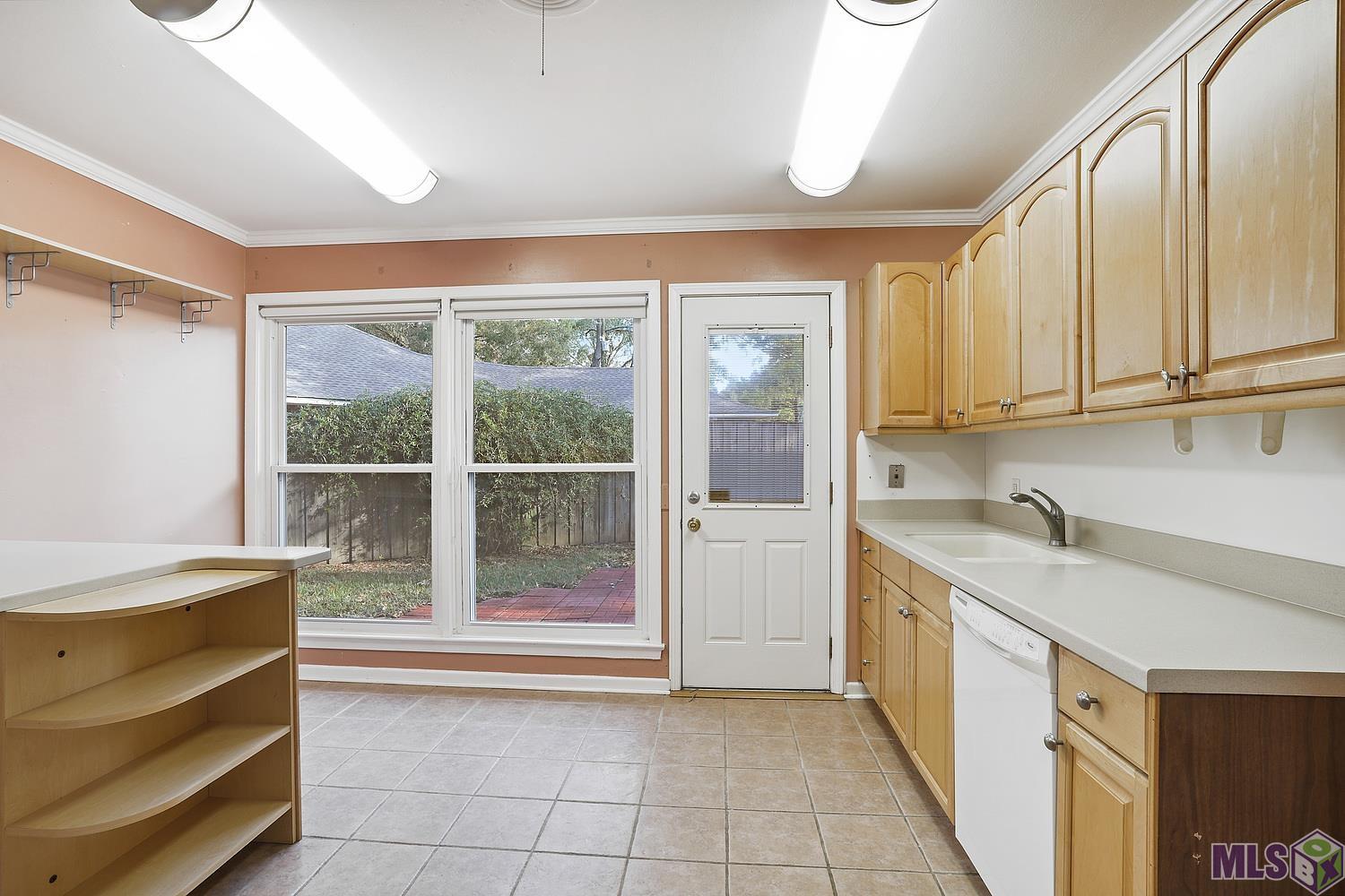 367 Robindale Circle Baton Rouge, LA 70815 - Photo 8 of 14 Gallery Image 8