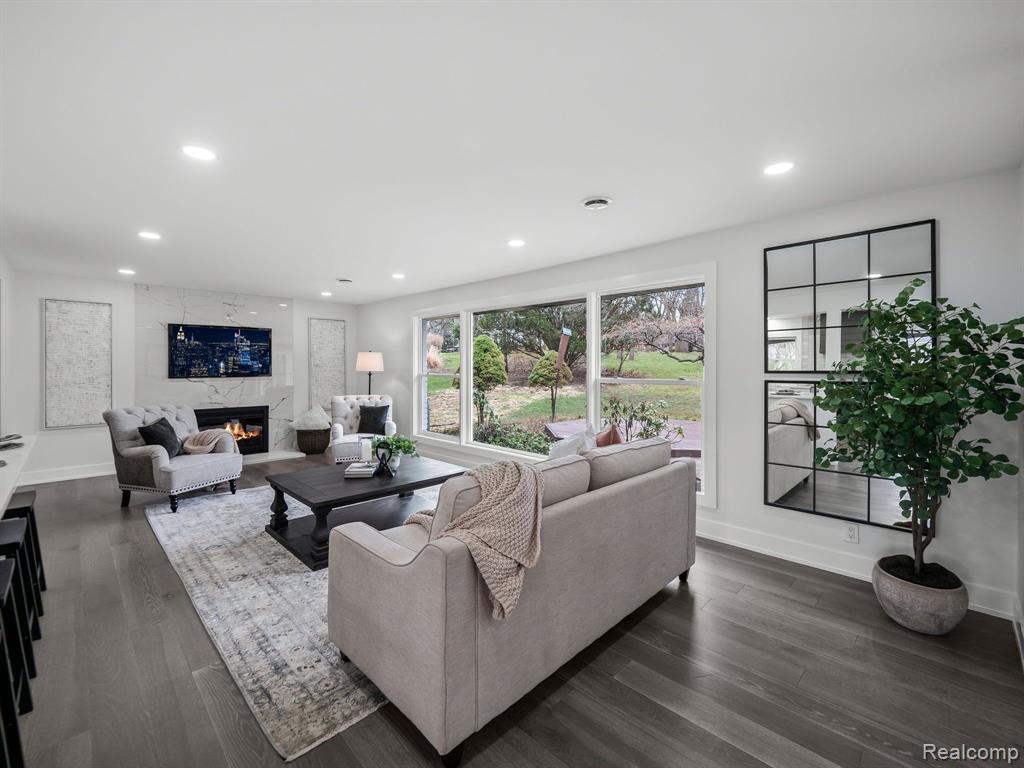 1081 Top View Road Bloomfield Hills, MI 48304 - Photo 9 of 26