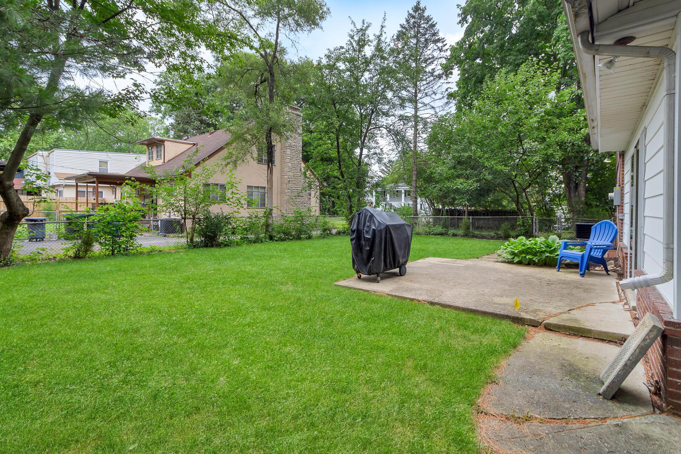 2938 Sherwood Road Columbus, OH 43209 - Photo 22 of 29 IMG_7087