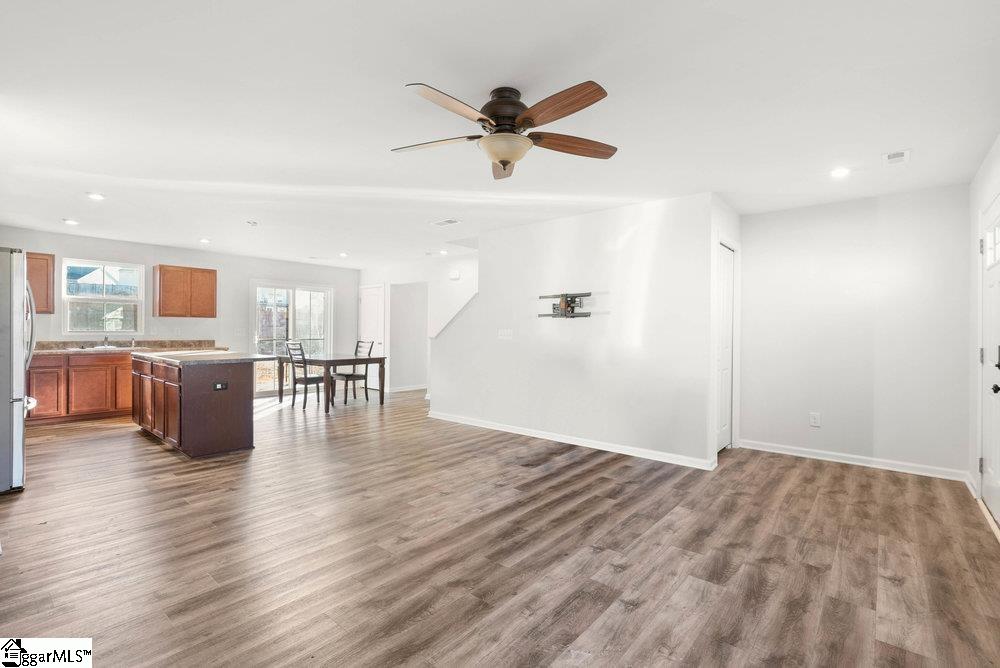 371 Hobson Way Lyman, SC 29365 - Photo 8 of 28 Gallery Image 8