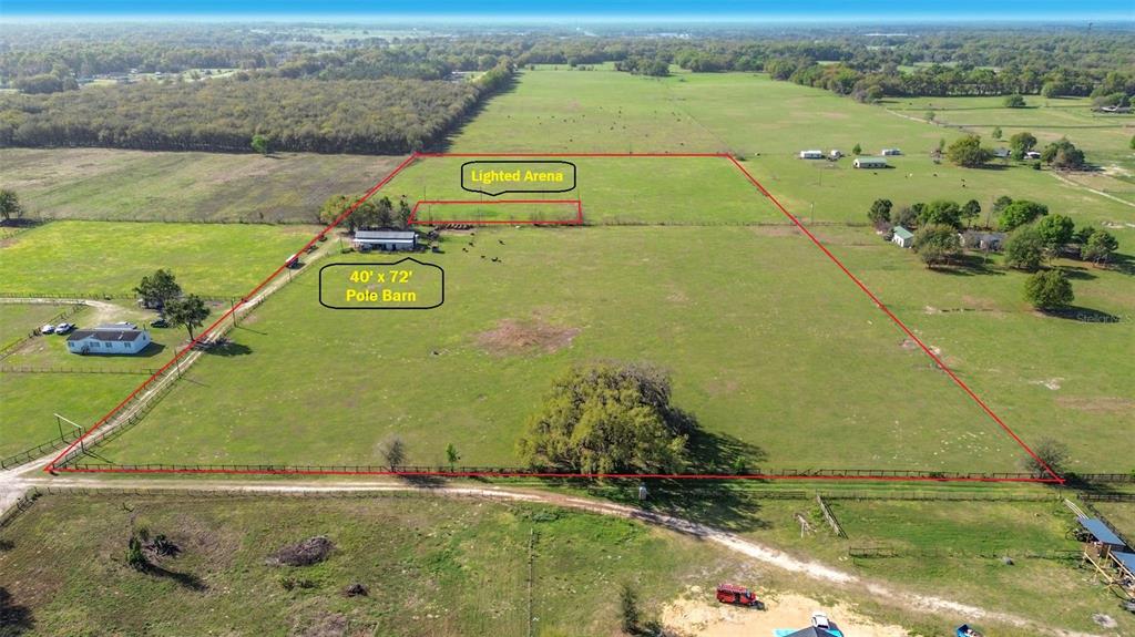 855 Northeast 107th Road Oxford, FL 34484 - Photo 2 of 59