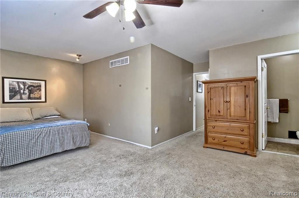 111 Manor Way Rochester, MI 48309 - Photo 18 of 32