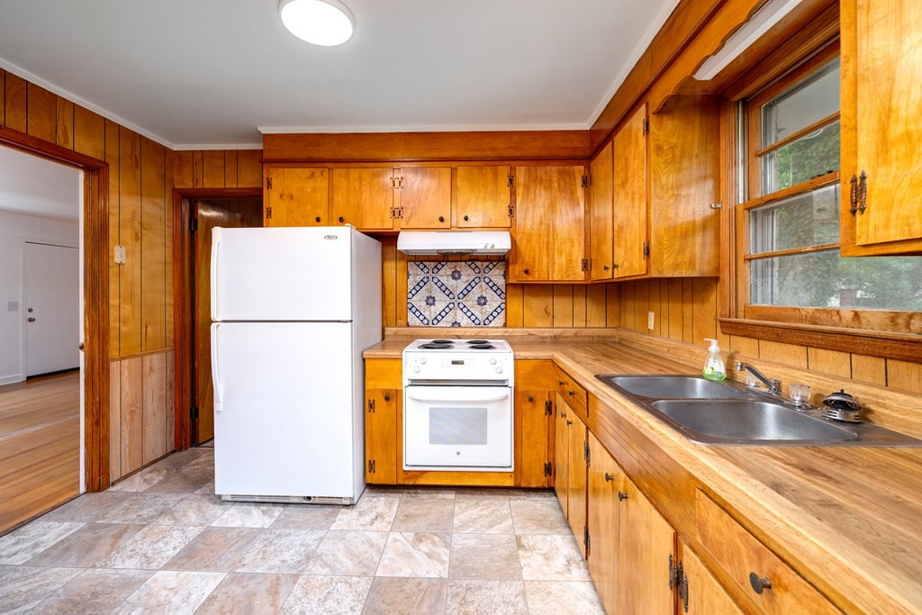 1255 Robert Dinkins Road Sumter, SC 29150 - Photo 11 of 34 Gallery Image 11