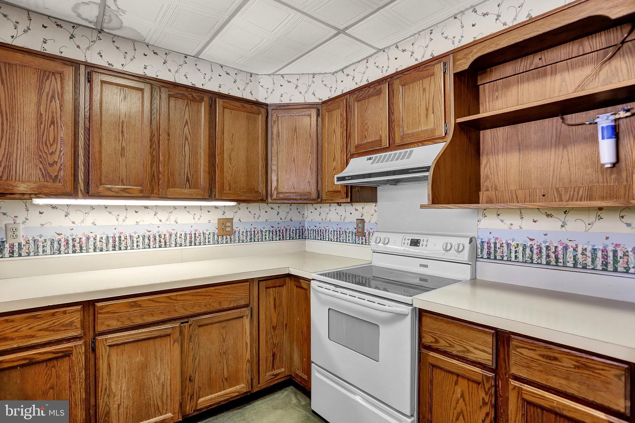 422 Ebenezer Road Lebanon, PA 17046 - Photo 8 of 49 Gallery Image 8