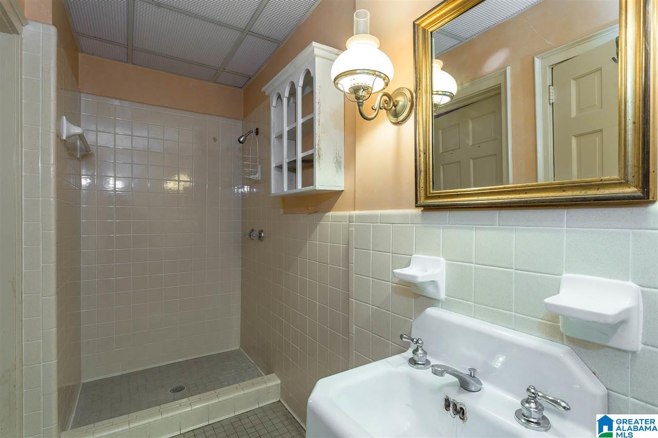 4103 Brecon Circle Talladega, AL 35160 - Photo 14 of 47