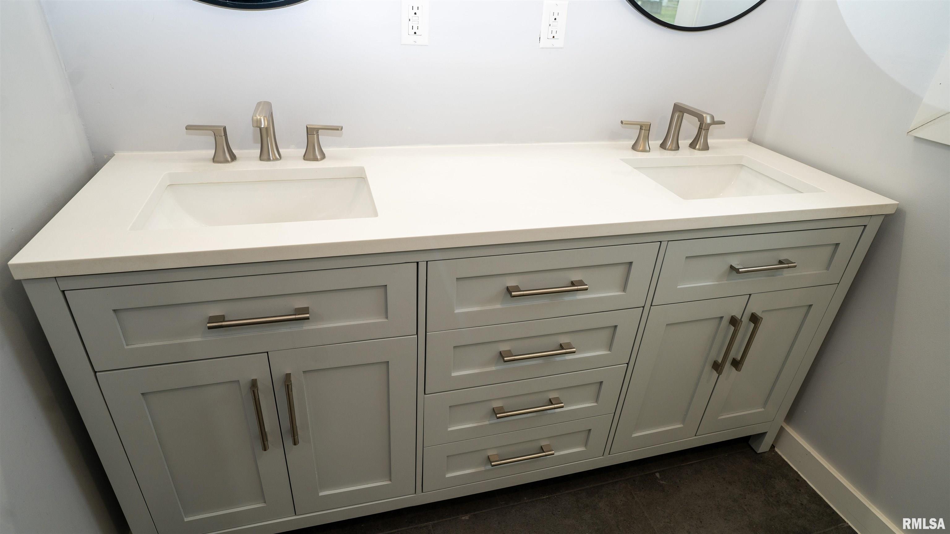 808 Main Street Augusta, IL 62311 - Photo 12 of 30 Gallery Image 12
