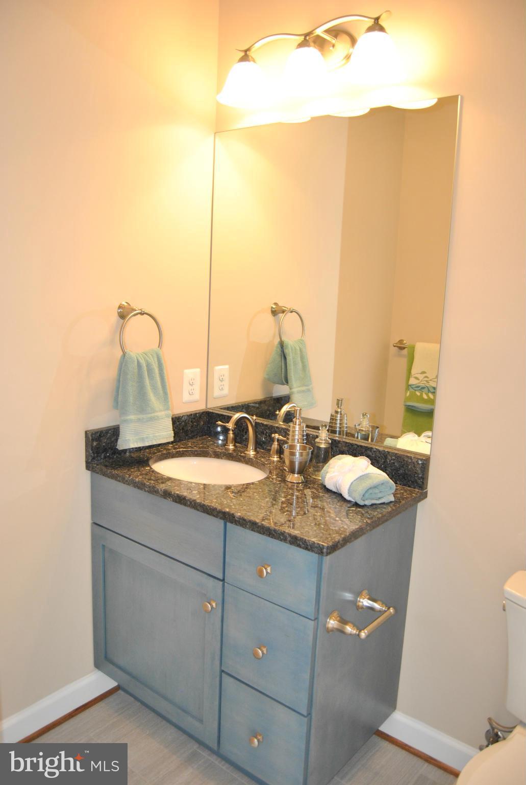 6587 Little Falls Road Arlington, VA 22213 - Photo 23 of 30 Interior (General)