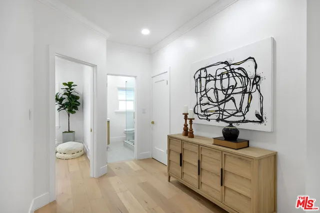 $4,099,000 | 832 South Plymouth Boulevard, Los Angeles, CA 90005