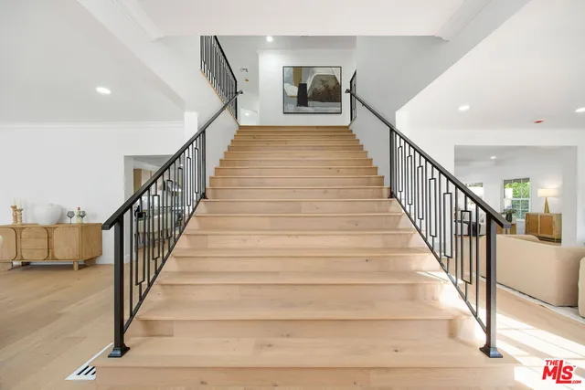 $4,099,000 | 832 South Plymouth Boulevard, Los Angeles, CA 90005