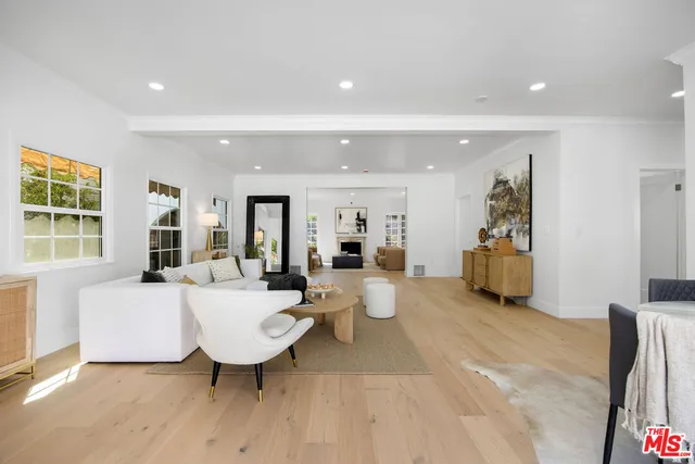 $4,099,000 | 832 South Plymouth Boulevard, Los Angeles, CA 90005