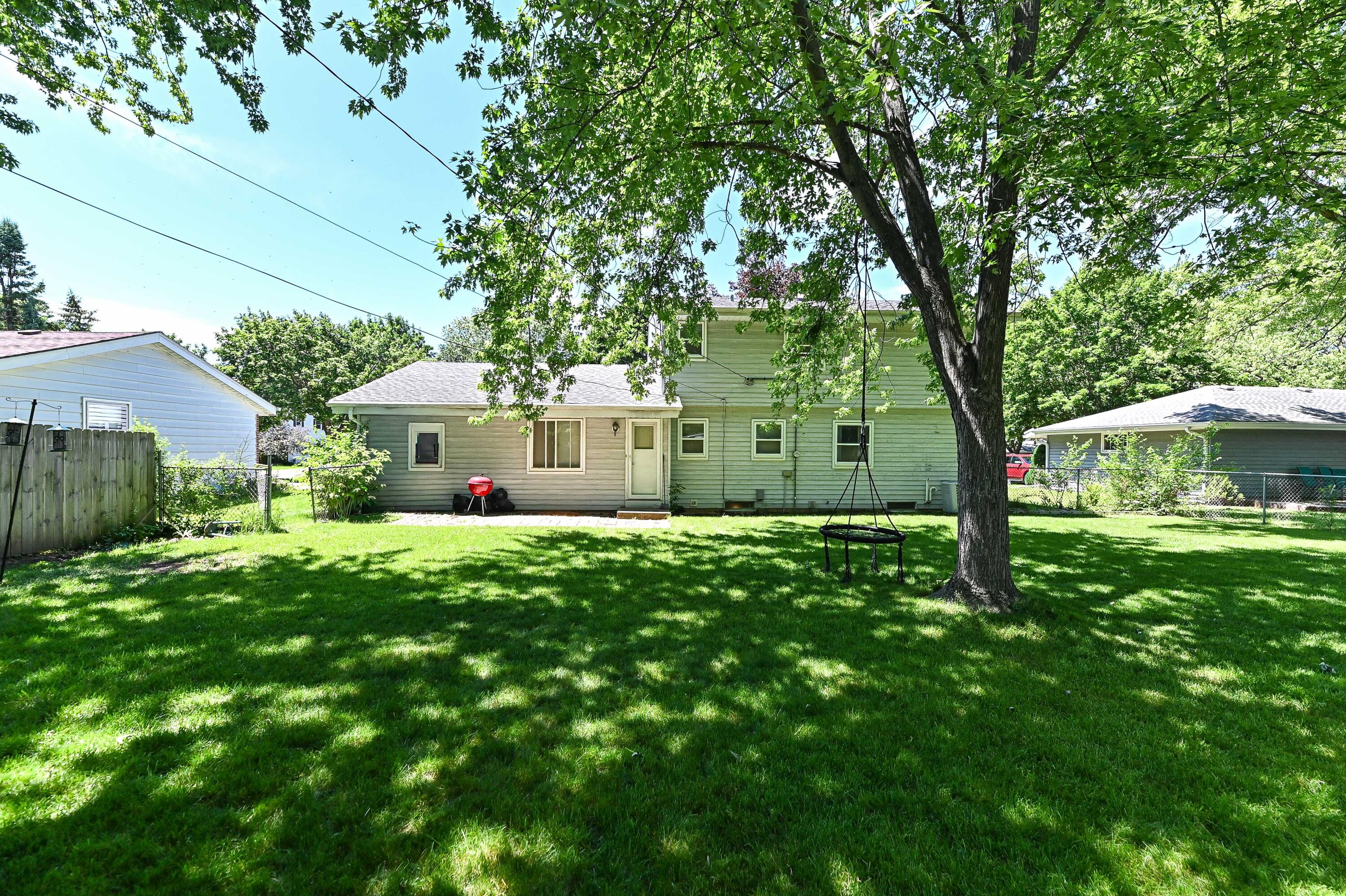 7524 North 90th Street Milwaukee, WI 53224 - Photo 28 of 29 N 90th-33