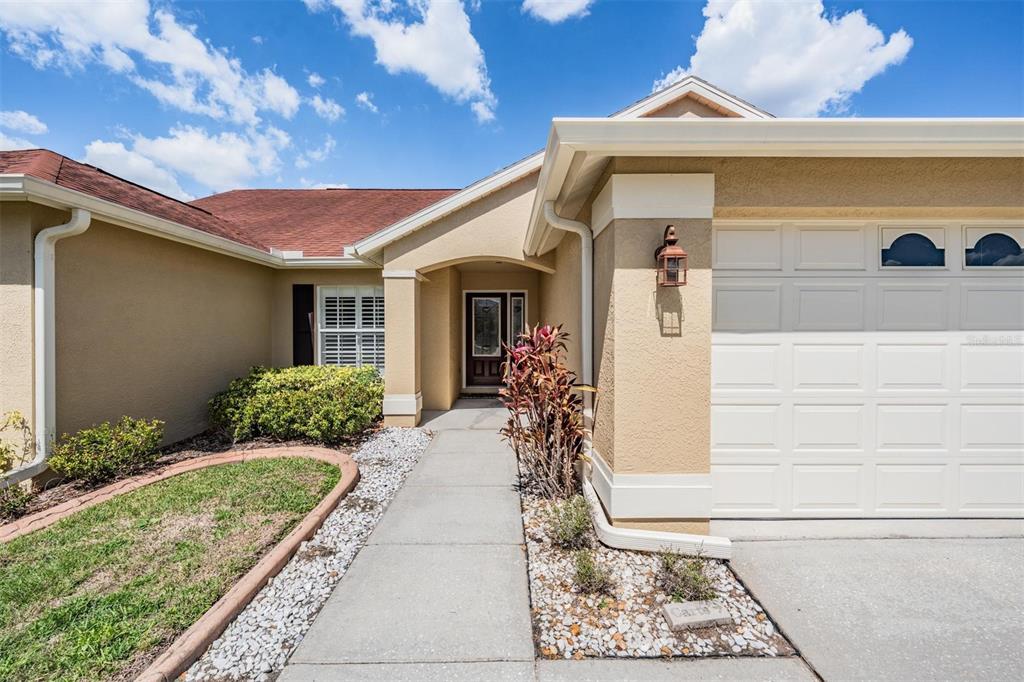 1505 Lakehurst Way Brandon, FL 33511 - Photo 3 of 34