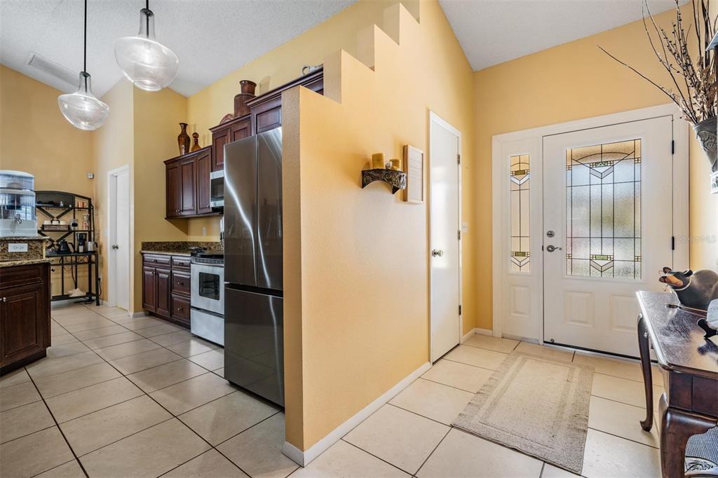 1505 Lakehurst Way Brandon, FL 33511 - Photo 4 of 34