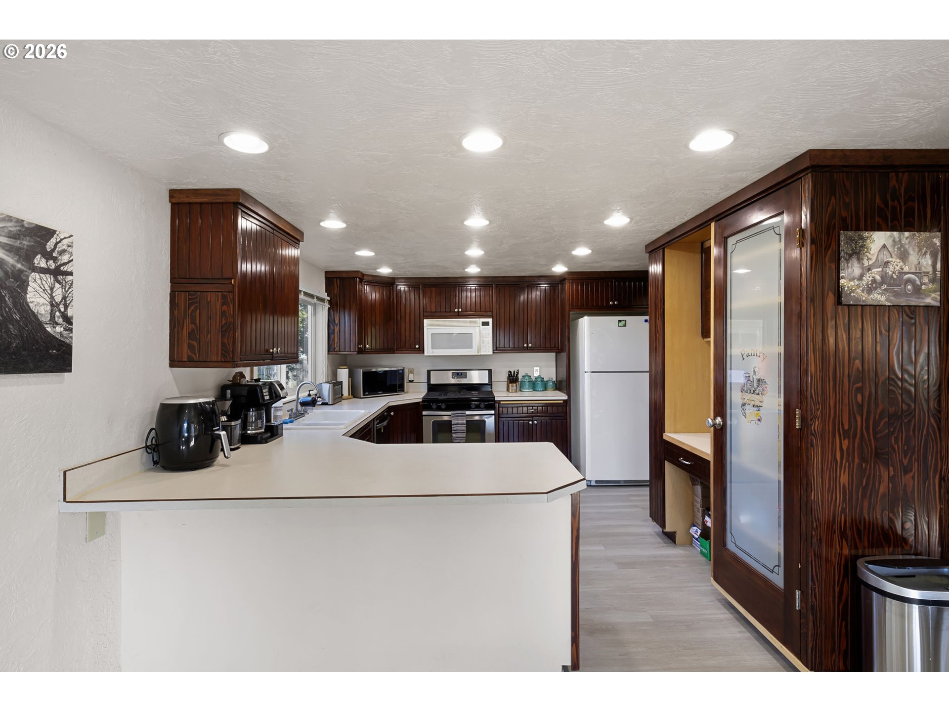 116 Northeast 8th Street Oakland, OR 97462 - Photo 12 of 48