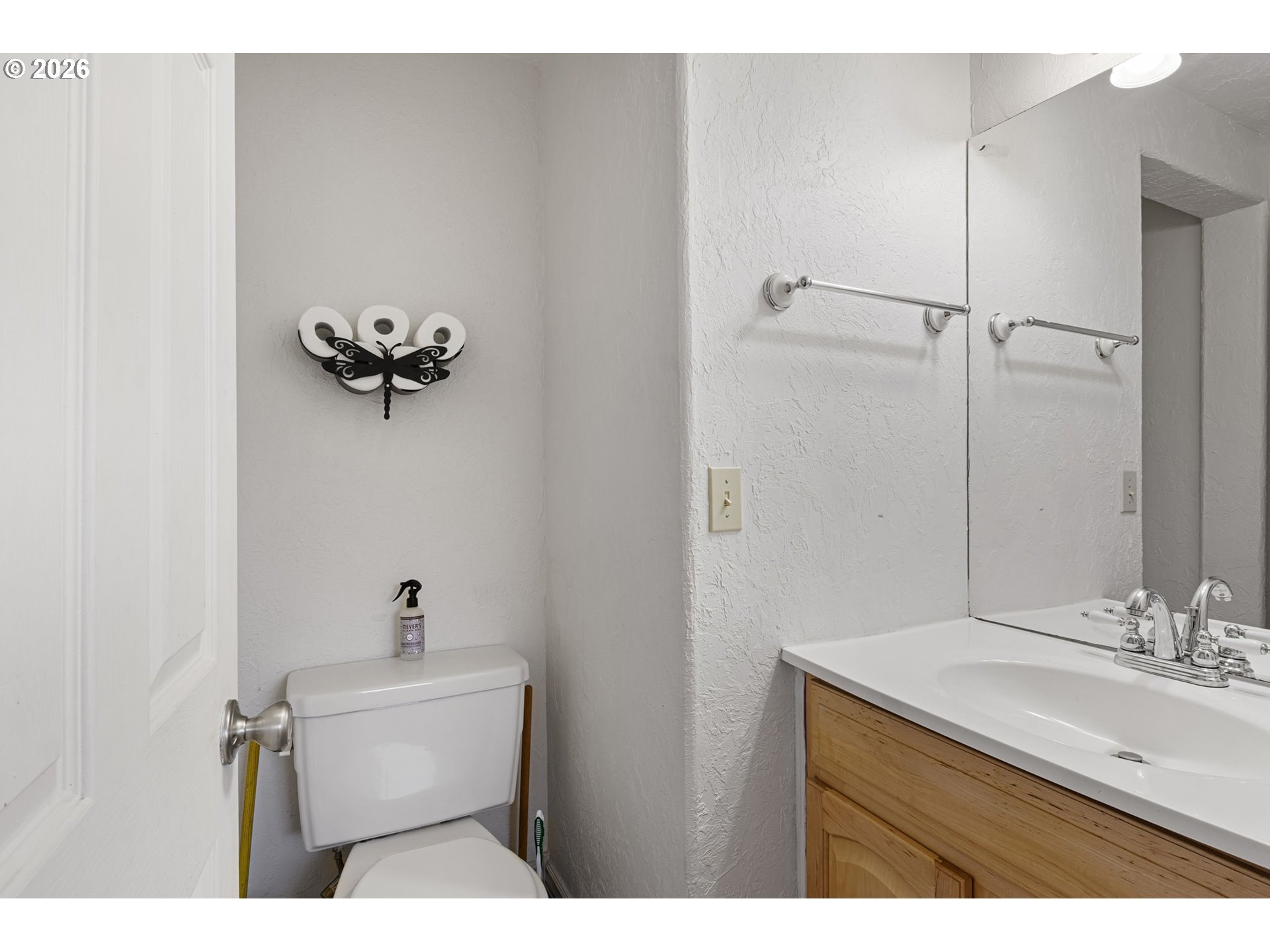 116 Northeast 8th Street Oakland, OR 97462 - Photo 16 of 48