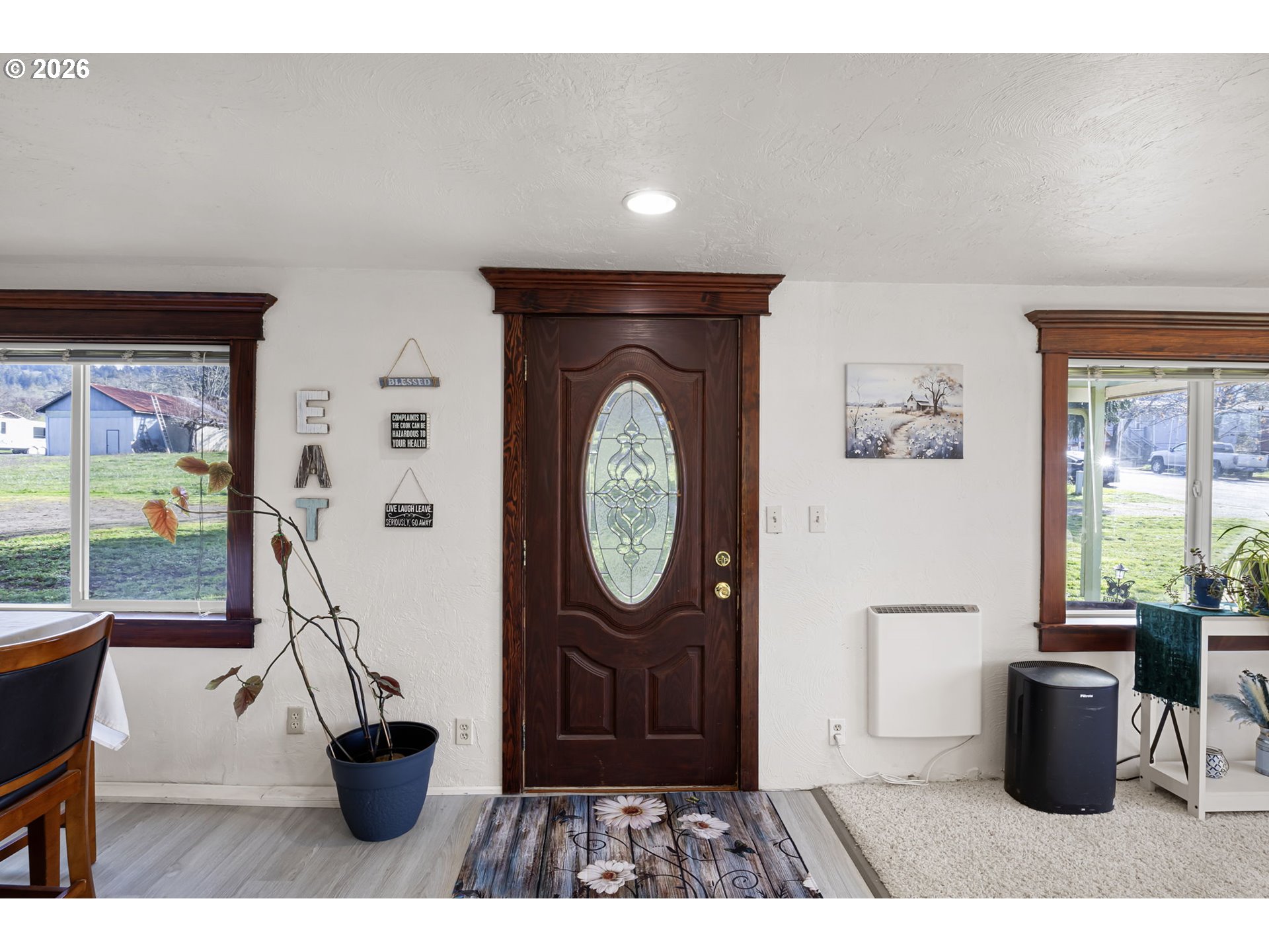 116 Northeast 8th Street Oakland, OR 97462 - Photo 4 of 48