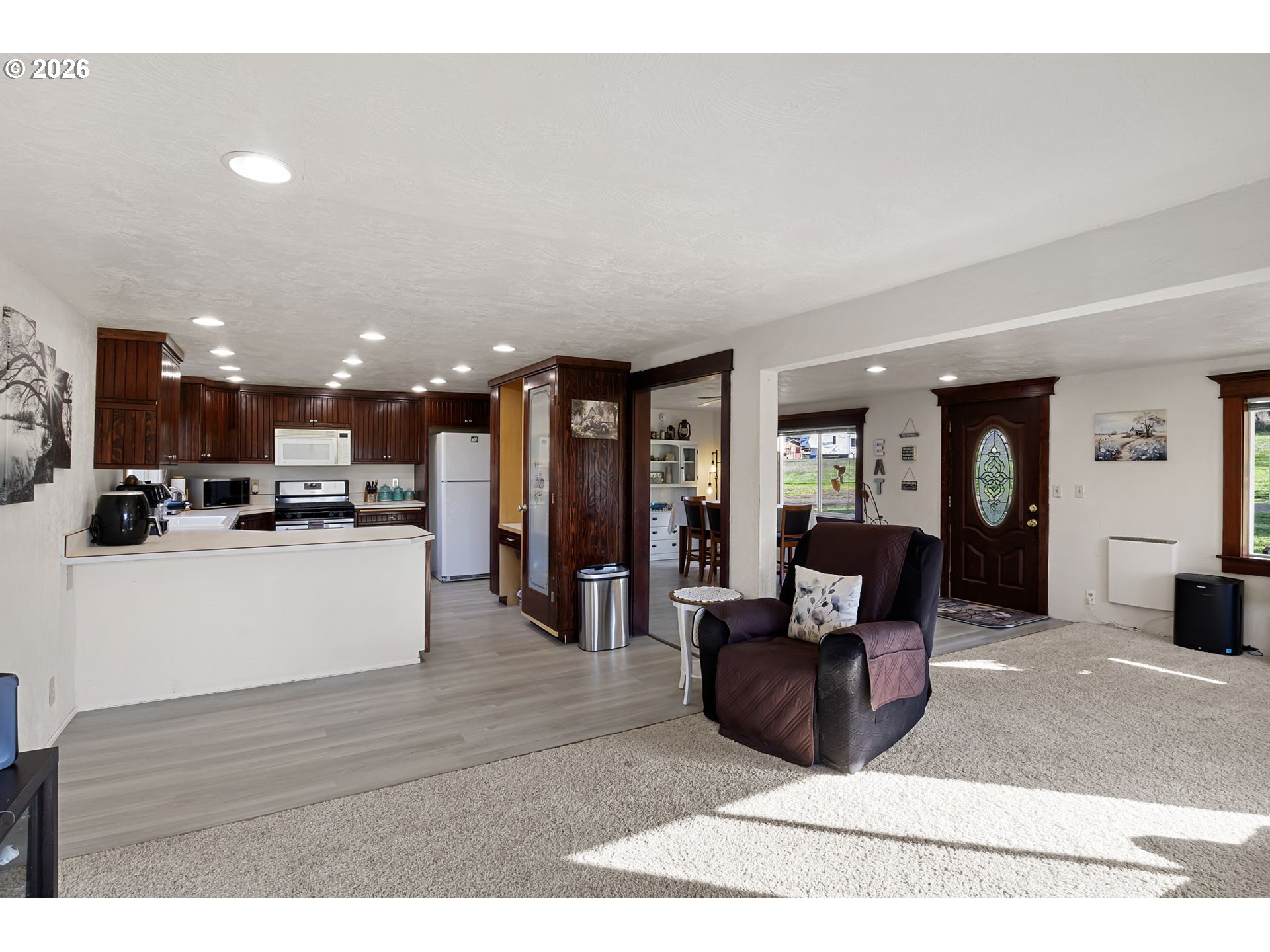 116 Northeast 8th Street Oakland, OR 97462 - Photo 7 of 48