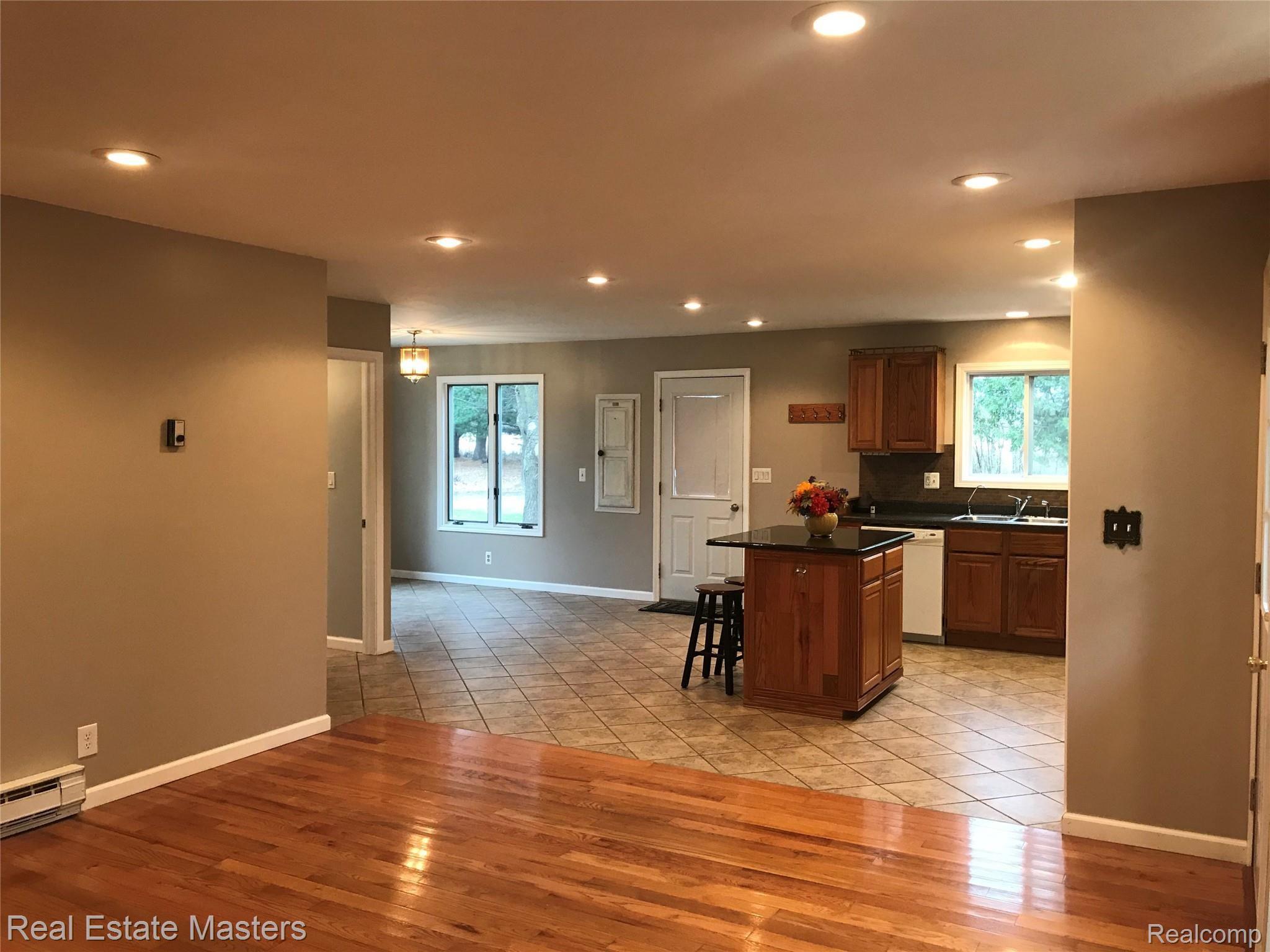 6738 Norman Road Jeddo, MI 48032 - Photo 2 of 20 n15.jpg