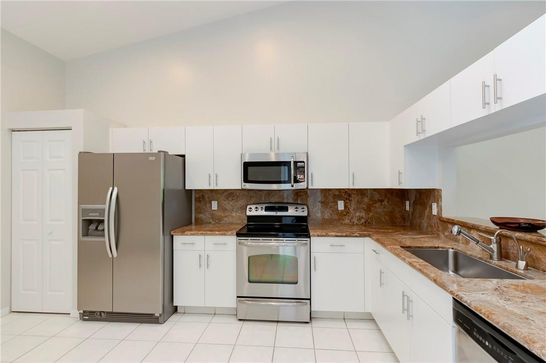 8285 Vía Bella Boca Raton, FL 33496 - Photo 5 of 25 Photo 5
