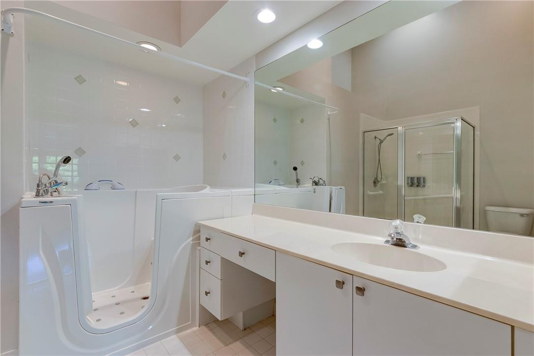 8285 Vía Bella Boca Raton, FL 33496 - Photo 8 of 25 Photo 8