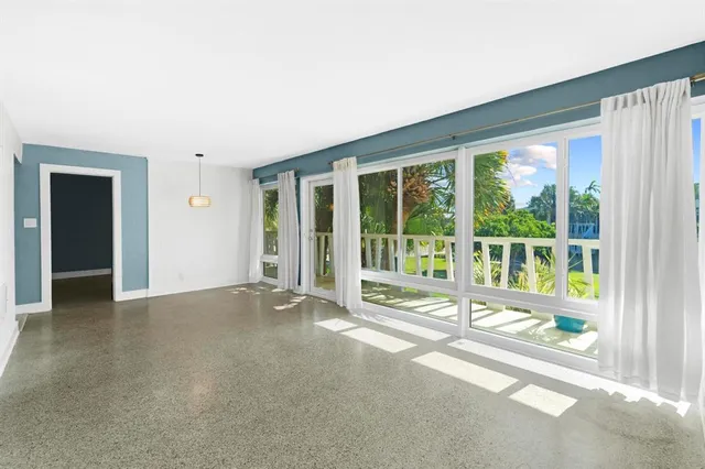 $350,000 | 2755 Northeast 28th Avenue, Unit C2, Lighthouse Point, FL 33064