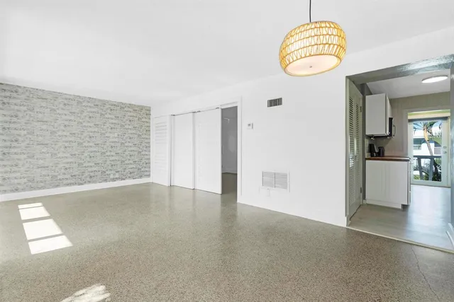 $350,000 | 2755 Northeast 28th Avenue, Unit C2, Lighthouse Point, FL 33064