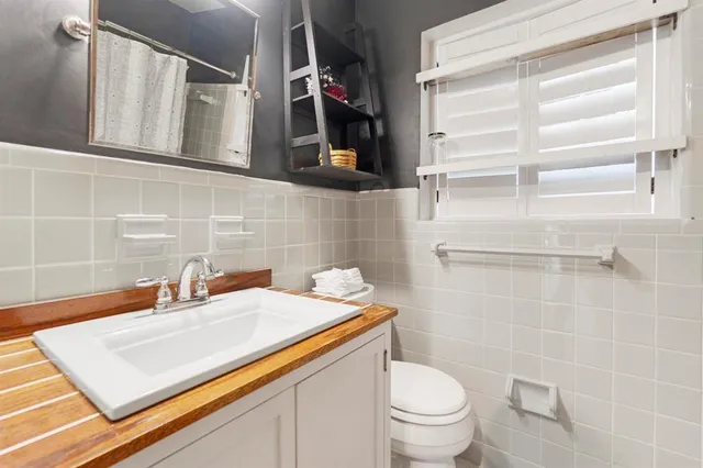 $350,000 | 2755 Northeast 28th Avenue, Unit C2, Lighthouse Point, FL 33064