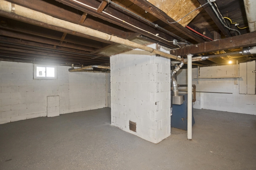 69 Merrimac Avenue Springfield, MA 01104 - Photo 42 of 42 a view of small space