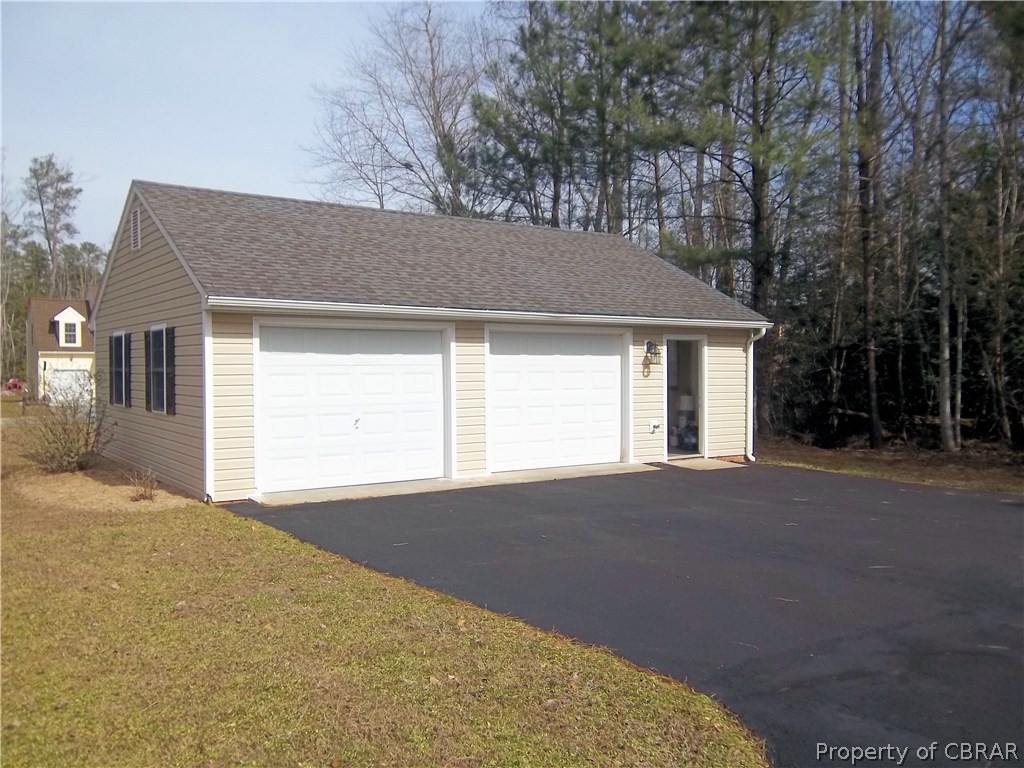 1231 Coachpoint Road Hartfield, VA 23071 - Photo 2 of 12