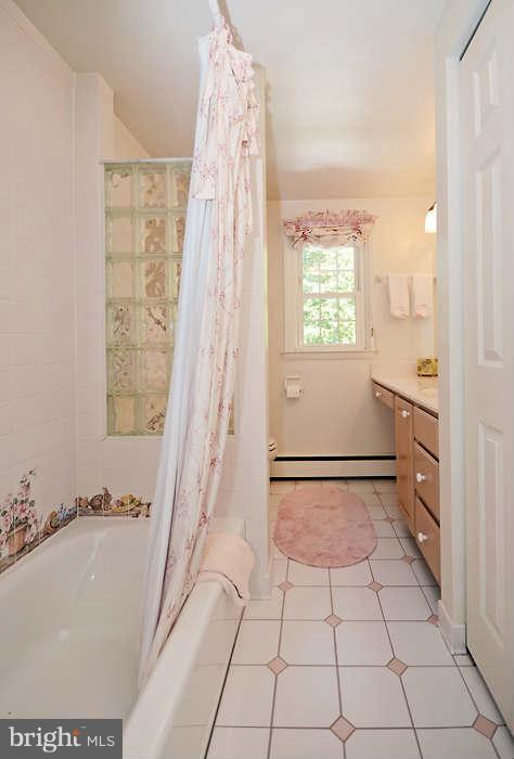 918 Army Road Baltimore, MD 21204 - Photo 16 of 29 Bath