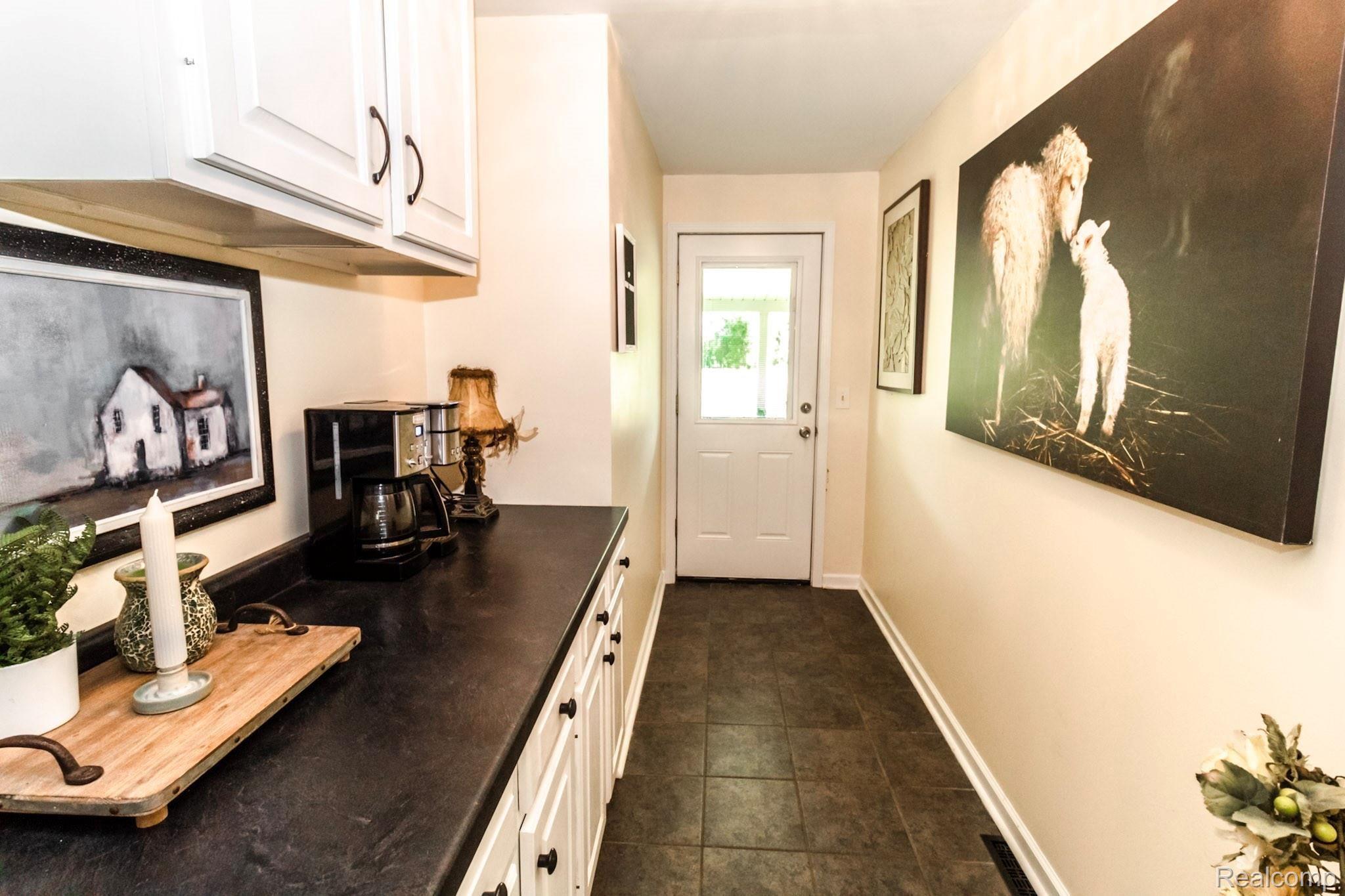 15356 Turner Road Yale, MI 48097 - Photo 21 of 33 3d3003bab2d96d9aea723ad2b865688e.jpg