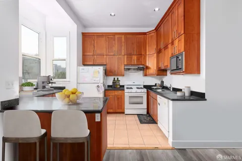$4,200,000 | 637-639 Clement Street, San Francisco, CA 94118