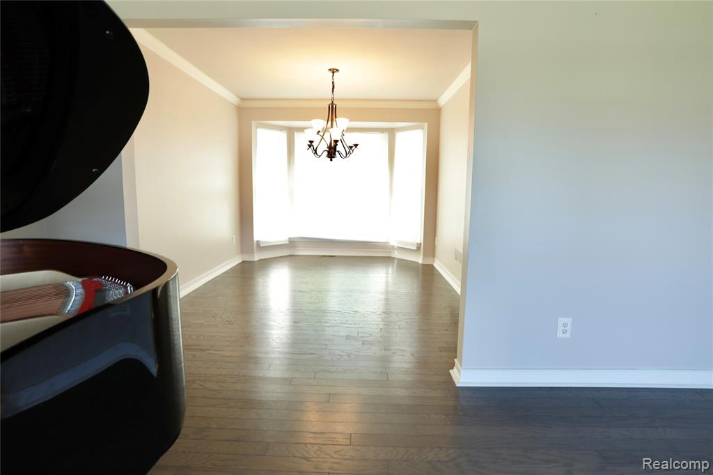 45587 Hanford Road Canton, MI 48187 - Photo 20 of 68 Gallery Image 20